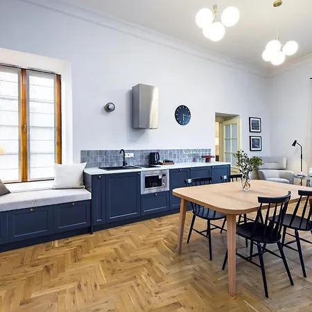 Easy Rent- Fontana Boutique Premium Plac Zamkowy